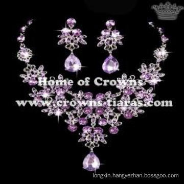 Flower Diamond Necklace Set With Blue Diamond Pendant